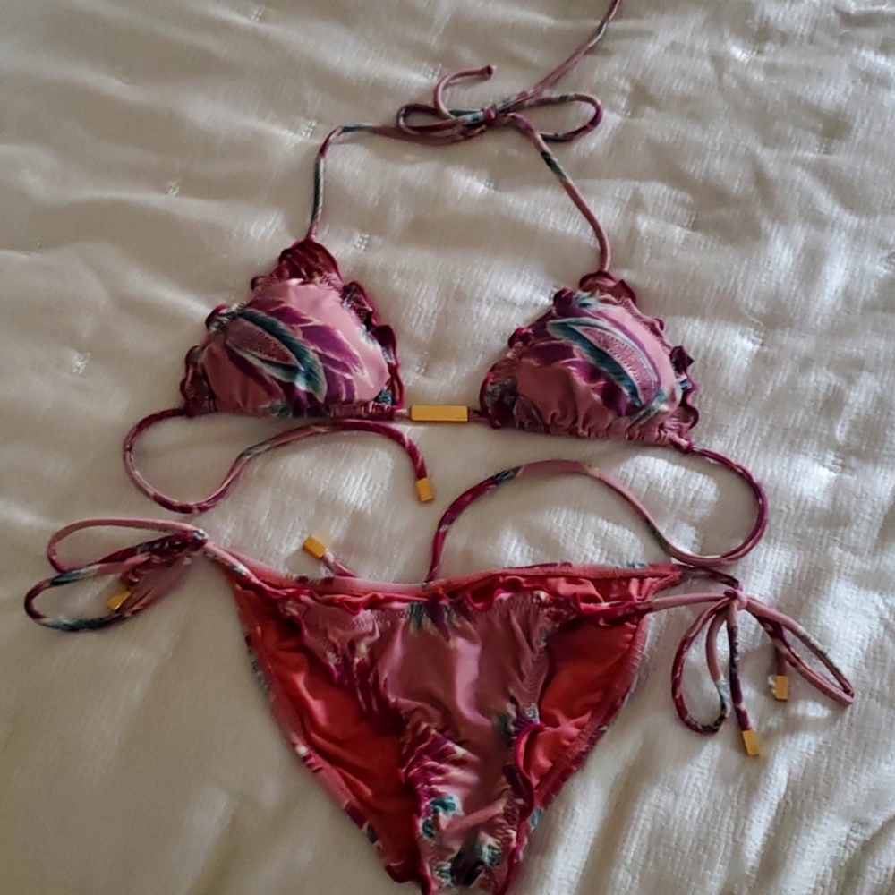 VIX PAULA HERMANNY FIRENZE RIPPLE BIKINI NEW, NEVER WORN